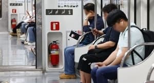 “너무 더워요”…서울 지하철 민원 80%가 냉난방 문제, '파워냉방' 못하는 이유는?