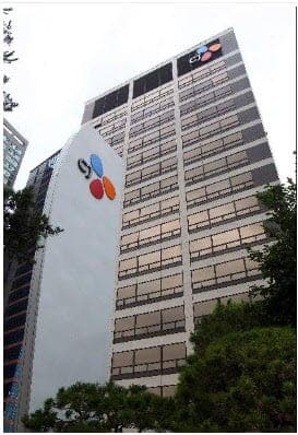 경찰, "가족 사진까지 털렸다" CJ 여성 직원 330명 정보 유출 수사 착수