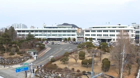 만취 상태로 관리사무소 직원에게 욕설·폭행 일삼은 60대 입주민 징역 1년 실형