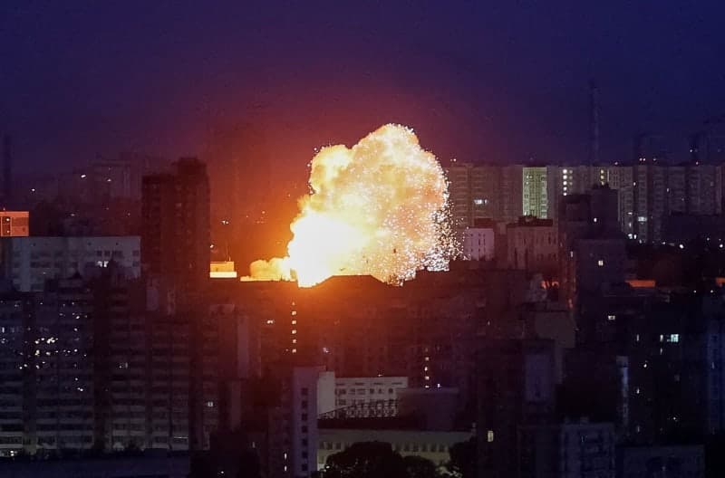 러, '오레시니크' 극초음속 미사일로 키이우 맹폭…"이런 밤은 처음"