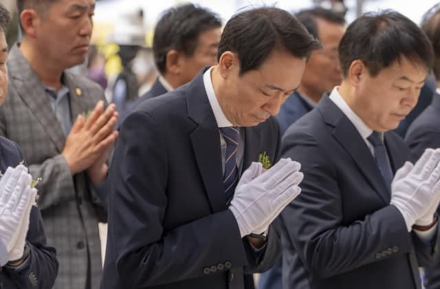 우상호, 부처님오신날 월정사 방문 "오대산 역사와 미래 함께 살피겠다"