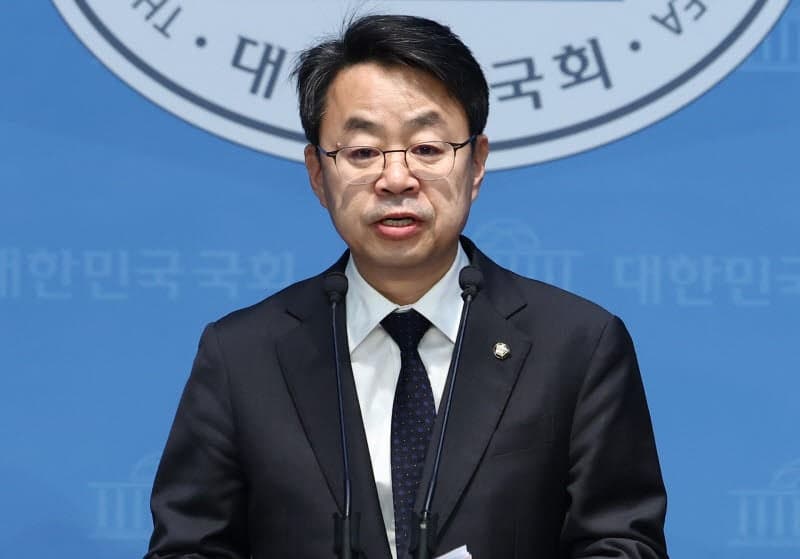 민주당 "한동훈 불법 선거사무소 의혹, 경찰·선관위 즉각 수사 착수해야"