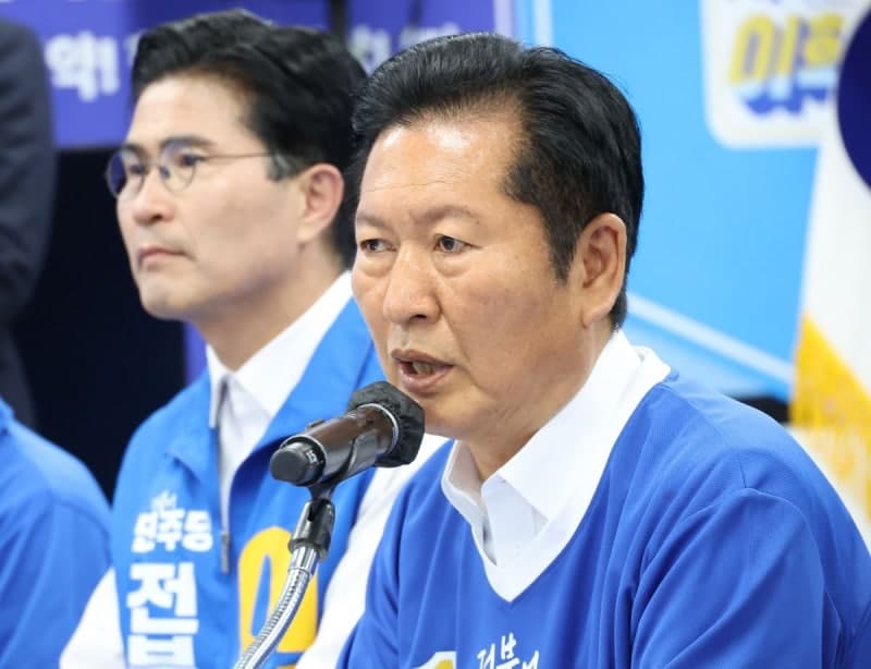 정청래 "김관영 '李대통령 교감' 주장, 금도 넘어…이원택 찍어달라"