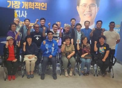 이원택, 김관영 '범죄 의혹 3종 세트' 맹비난 속 "자임추모공원 사태 해결" 약속
