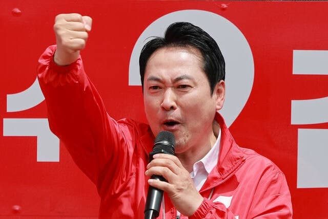 장동혁 "스타벅스 들고 투표장 가자"…선거 앞두고 스타벅스가 최대 쟁점?
