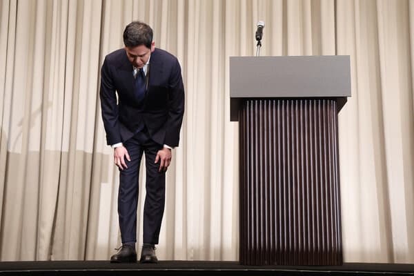 정용진 "모든 책임은 저에게" 사과…민주당 "가식적" vs "이 정도 선에서" 엇갈린 반응