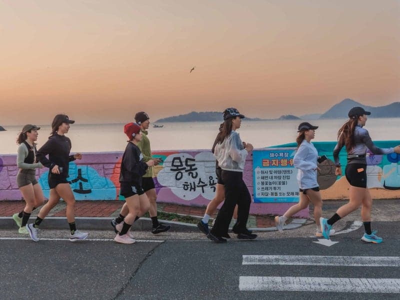 바다 보며 달리고 인플루언서와 '인생샷' 남긴다…설악 쏘라노 런트립, 모집 당일 완판