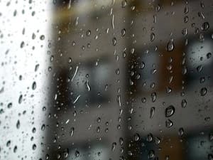 “우산 챙기세요” 전국 덮치는 폭우, 남해안 최대 150㎜ 돌풍·천둥번개 동반