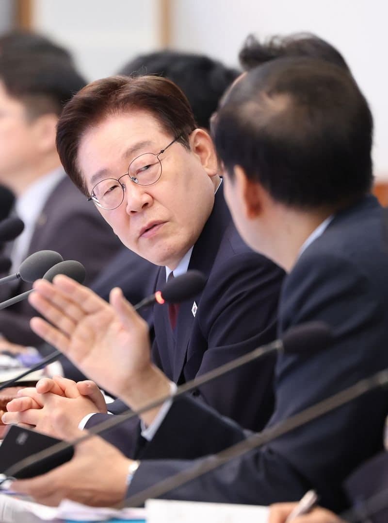 李 "外人 주식매도 환전수요 많아"...구윤철 "고환율에 가장 큰 요인"