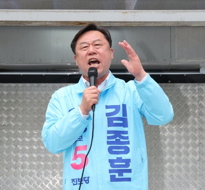울산 민주·진보 단일화 내홍 확산… 김종훈 "김상욱, 불리하니 여론조사 중단했나"