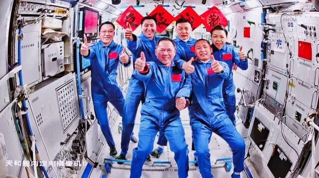 中 선저우 23호, 톈궁 도킹 성공… "1년 간 우주서 생활" 실험 돌입