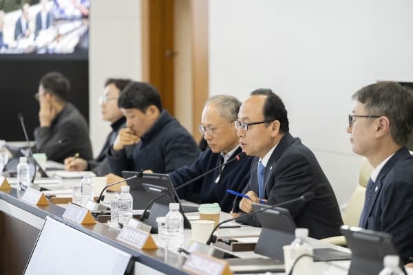 "체감 38℃ 이상 땐 옥외작업 중단"…중부발전, 여름철 폭염 대비 근로자 온열질환 예방 대책 수립