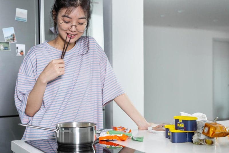 “끼니 거를수록 마음도 무너진다”… 불규칙 식사, 특히 아침 거르면 우울증 위험 1.5배 높여