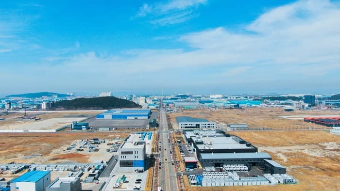 명일잭업해양, 새만금산단에 310억 규모 잭업바지선 공장 준공…해양장비 국산화 속도