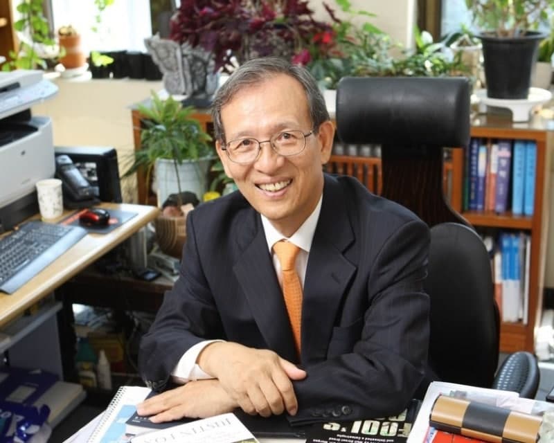 이재명 대통령의 '일베 폐쇄' 발언, 법조계 "위헌 소지 높아"…실효성 논란 가열