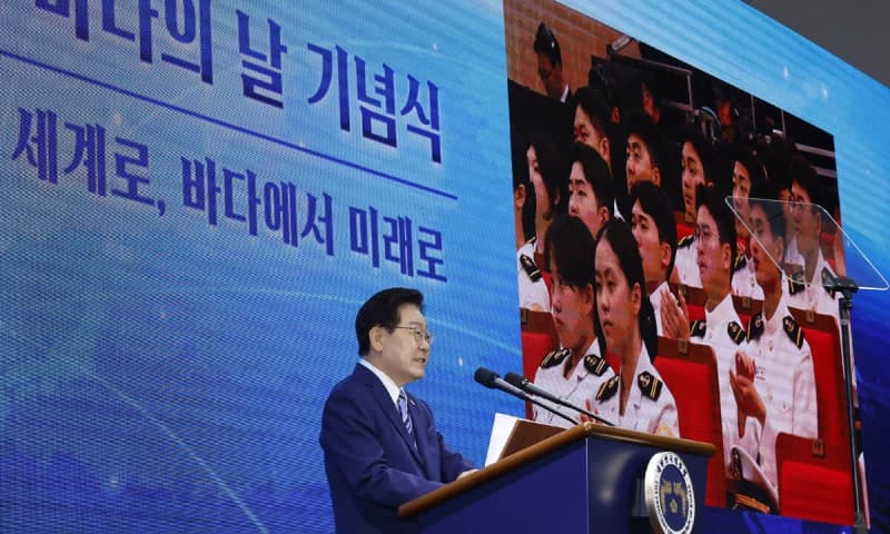 이재명 대통령, 'YS 해양강국' 계승 선언…부산 중심 남부 해양수도권 육성