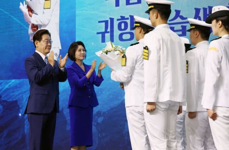이재명 대통령, 부산서 바다의 날 기념식 참석…"해운·항만사업 국가전략사업으로"