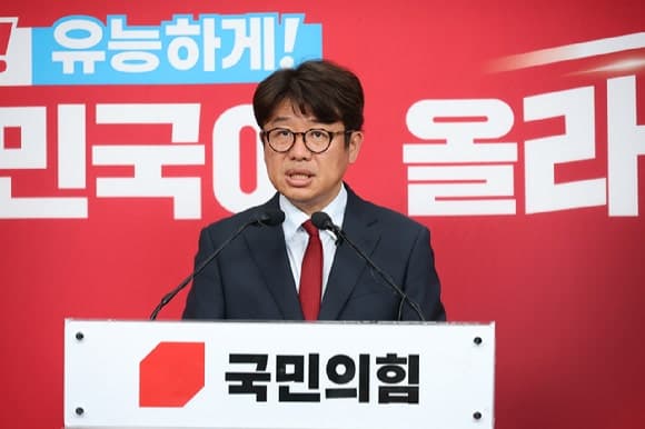 유의동, 황교안에 "단일화 결단 내려달라…분열은 김용남·조국 도울 뿐"