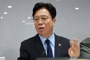 삼성 성과급 합의안 가결, "상생기금 5조 조성"…노동장관 "반도체는 공공재, 성과 사회적 배분 논의"