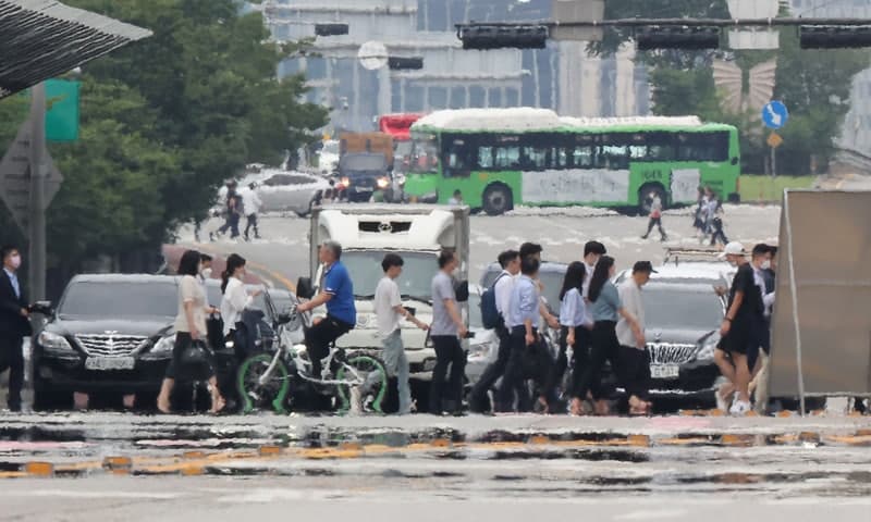 WMO "5년 내 역대 최고 더위 온다"…지구 평균기온 1.5도 초과 가능성 91%