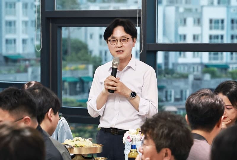 김정관 "올해 수출 9천억달러 돌파…세계 5강 진입 전망" "60조 캐나다 잠수함 수주 자신"