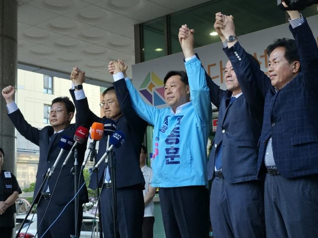 민주·진보당, 울산시장 후보 김상욱으로 단일화…김종훈 사퇴