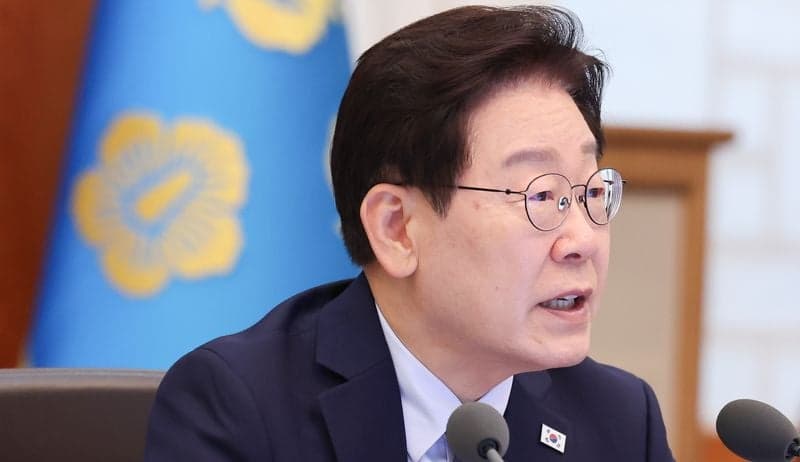 李대통령 "글로벌 우주항공 강국 향한 길 튼실히 닦아야" "한국판 스페이스X 키워야"