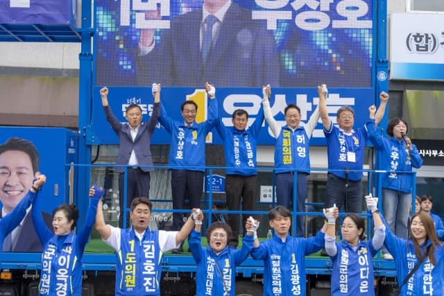 우상호 "어머니 철원 보건직 공무원 출신"…"구리~포천 고속도로 철원 연장 반드시 추진"