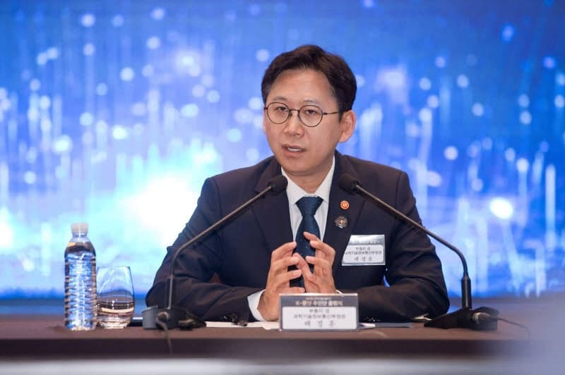 과기정통부, 비수도권 대학 8곳 'AI 중심대학' 추가 선정…"지역대 인재 육성 전폭 지원"