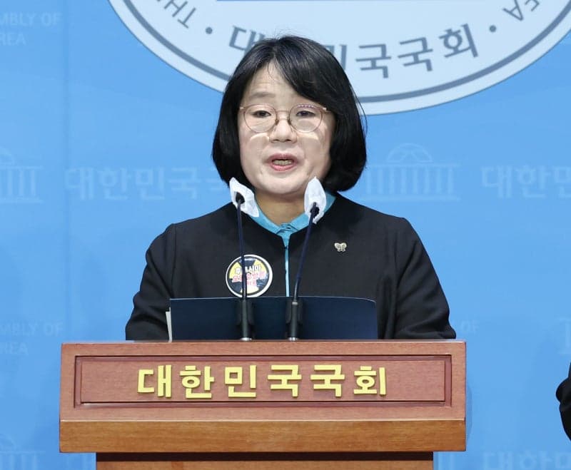 "후원금 돌려달라" 정의연·윤미향 상대 소송 6년 만에 기각