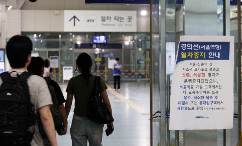 서소문 고가 붕괴 사흘째, 열차 운행 차질