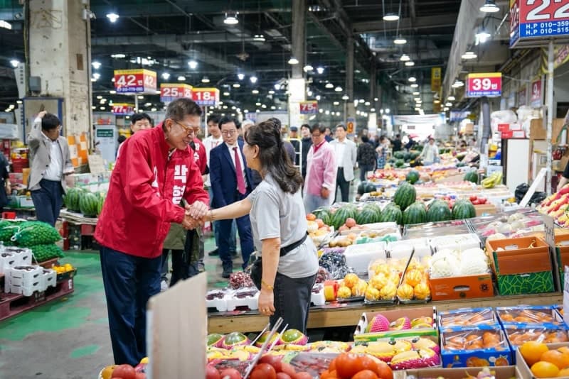 박형준, 사전투표 독려 “권력 폭주 막을 민주적 견제 필요”
