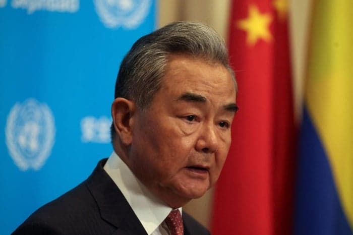 왕이, 美 인사 만나 "미중 정상 합의" 건설적 전략 안정관계 조속히 실현해야 강조