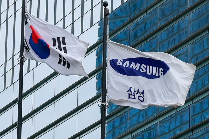KB증권 "삼성전자, 시총 2조달러 진입 기대"...목표가 53만원까지 올라
