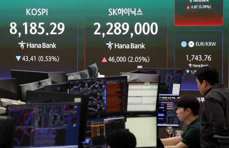 “이러다 진짜 시총 1등 바뀌나”…SK하이닉스, 삼성전자 시총 턱밑까지 추격