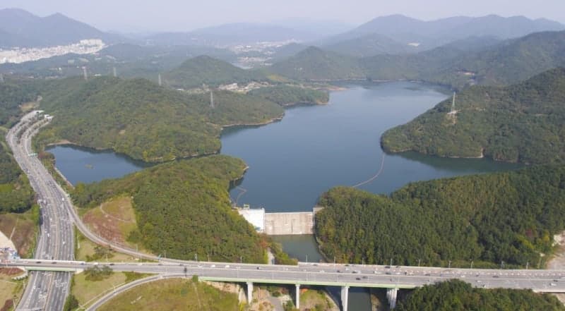 "청정 상수원 사수" 부산시, 동부권 식수원 회동상수원보호구역 불법시설물 집중점검