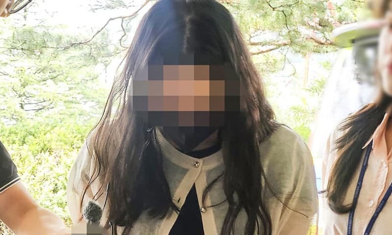 “시험지 훔쳐 딸 전교 1등” 만든 엄마·교사, 반성문 20회 내고 항소심서 감형