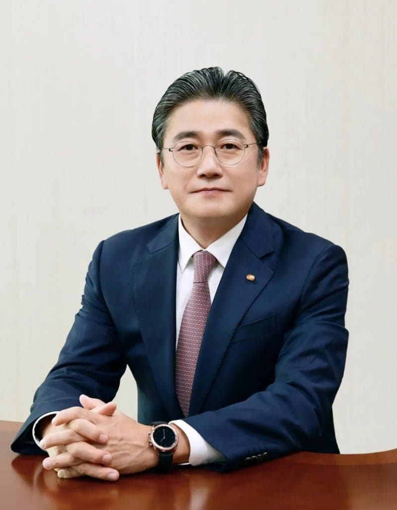 SK, '에너지 전문가' 정승일 전 산업부 차관 영입…미래성장담당 사장 임명