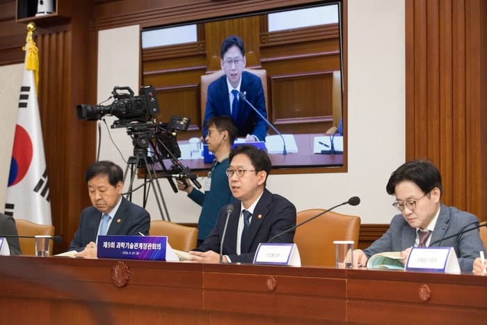 배경훈 부총리 "AI 경쟁은 국가 총력전 성격" 강조, 2027년 독자 AI 보안체계 구축 추진