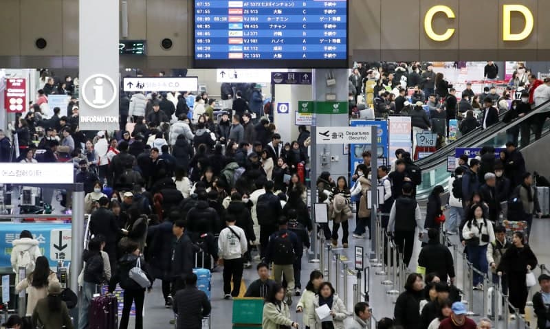 김해공항 입국 외국인 45% 늘자…정부, 부울경 관광코스 다시 짠다