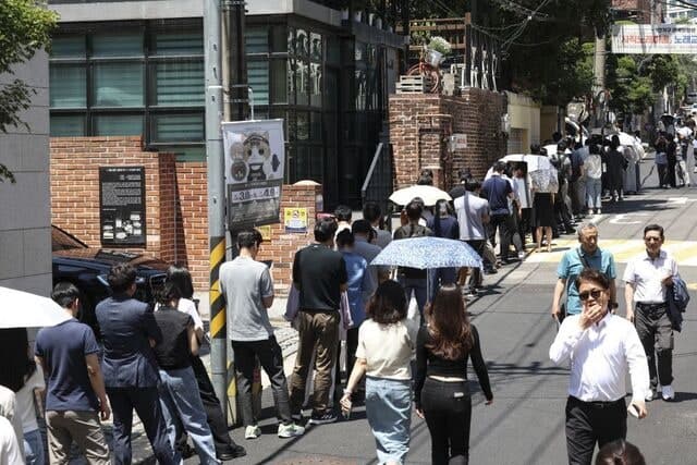사전투표 첫날 11.60%, 4년 전보다 높아…여야 "투표해야 이긴다" 총력전