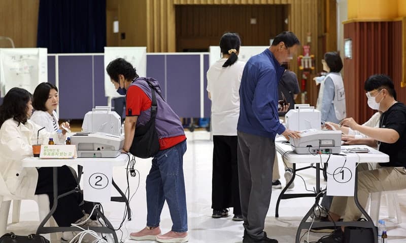 지방선거 사전투표율 23.51% '역대 최고'…여야 "우리한테 유리" 엇갈린 해석