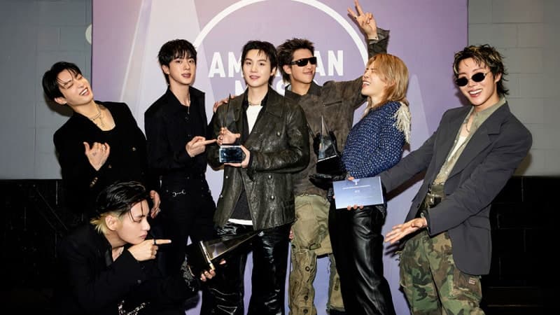 BTS, 북미 투어 '아리랑' 84만 관객 동원…4월 매출 1천148억 원 '위엄'