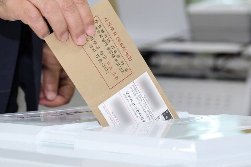 지방선거 사전투표율 역대 최고, 호남 뜨겁고 대구 차가워