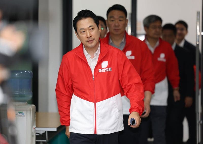 이재명 투표 논란, 국민의힘 "갈라치기·불법선거"