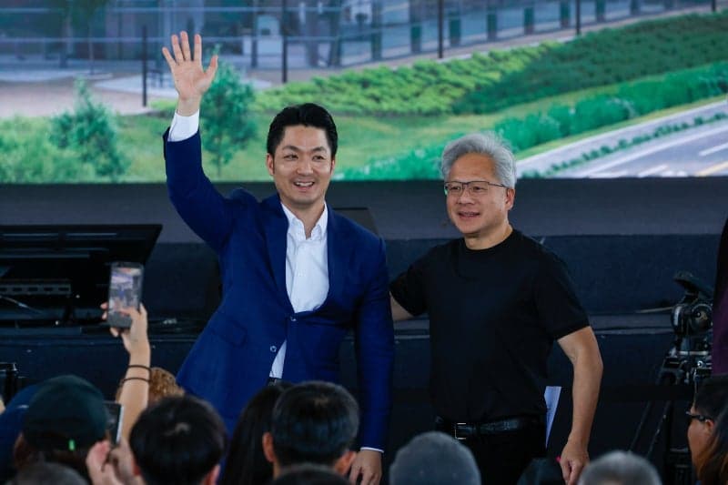 글로벌 IT 거물들, 타이베이 총집결…젠슨 황, K-기업과 '깐부회동'