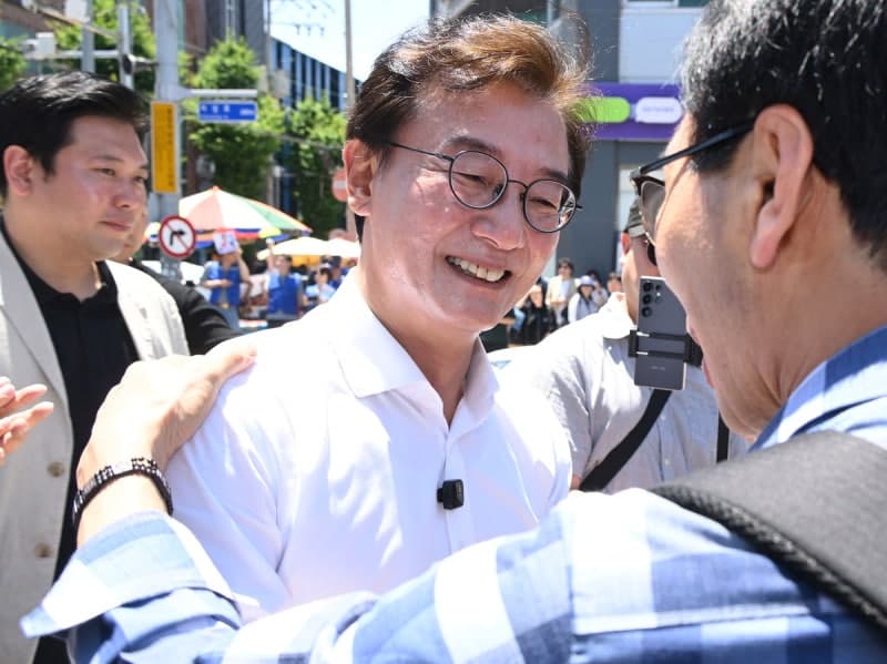 전재수, AI 평등권·노인 소확행 공약 발표…"시민 체감형 정책"