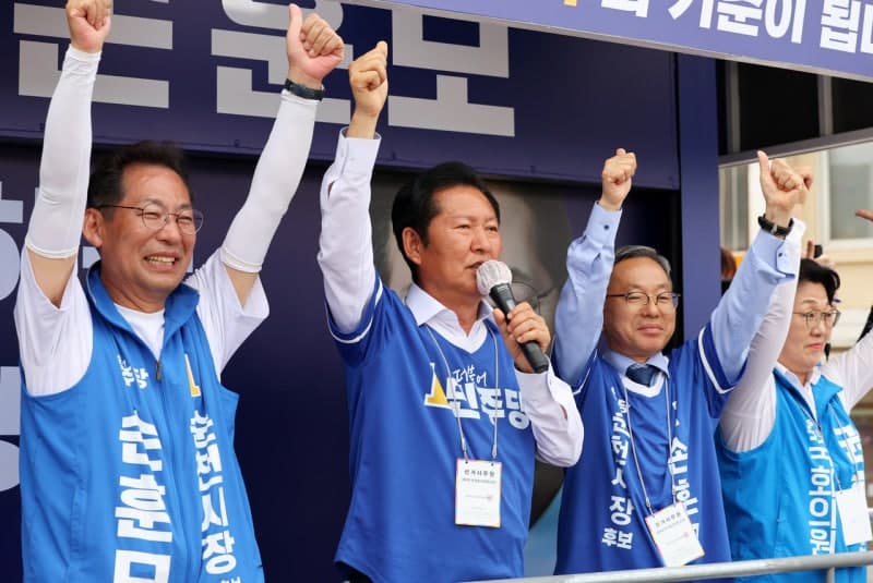 장동혁, 서울 찾아 투표 독려…오세훈과 별도 행보