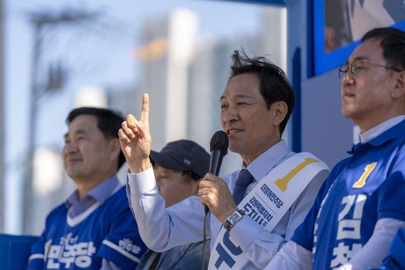 우상호, 마지막 주말 동해안 총력 유세…"압도적 사전투표율은 도민의 명령"