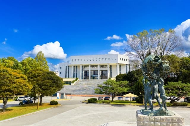 강원대 연구팀 "기존 항암제 엔트렉티닙, 기억장애 개선 가능성 확인"